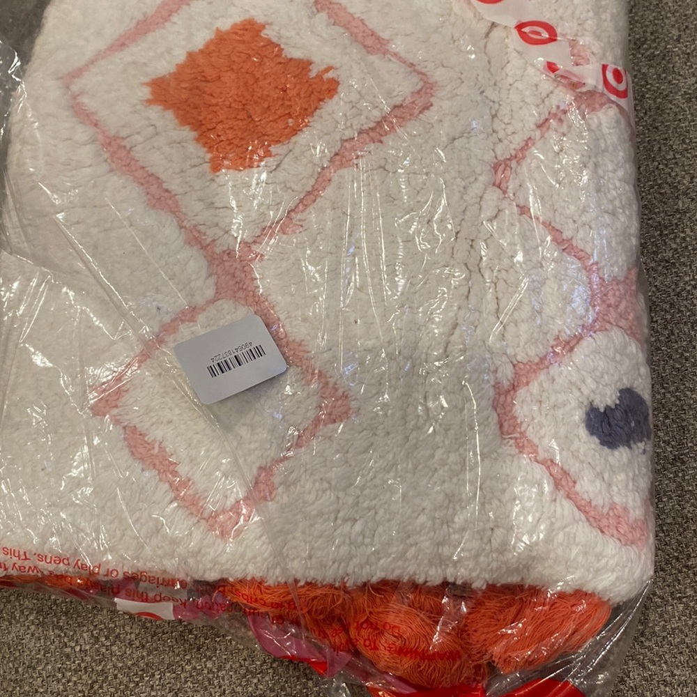 Target Threshold Bathroom Rug